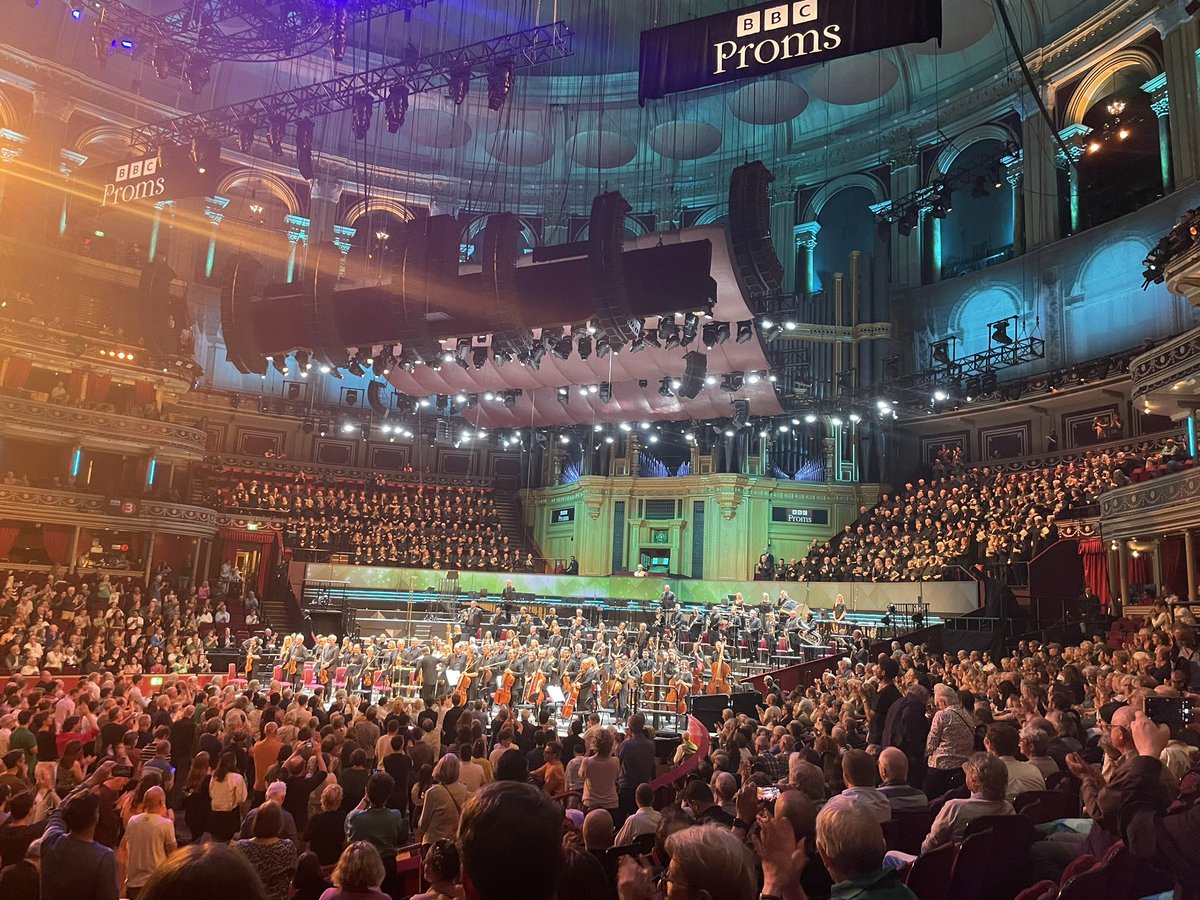 DaisyDuck2109's tweet photo. Stunning prom from @bbcnow 
Hearing Harmonium live was a real treat. Singing me was particularly impressed with the diction of the massed choirs of BBC NOW and Crouch End Festival Chorus. Well done all! https://t.co/VswDNZJiSR