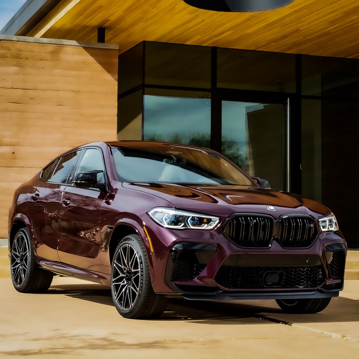 suvcult's tweet photo. BMW X6M https://t.co/Q25dgdgP4G