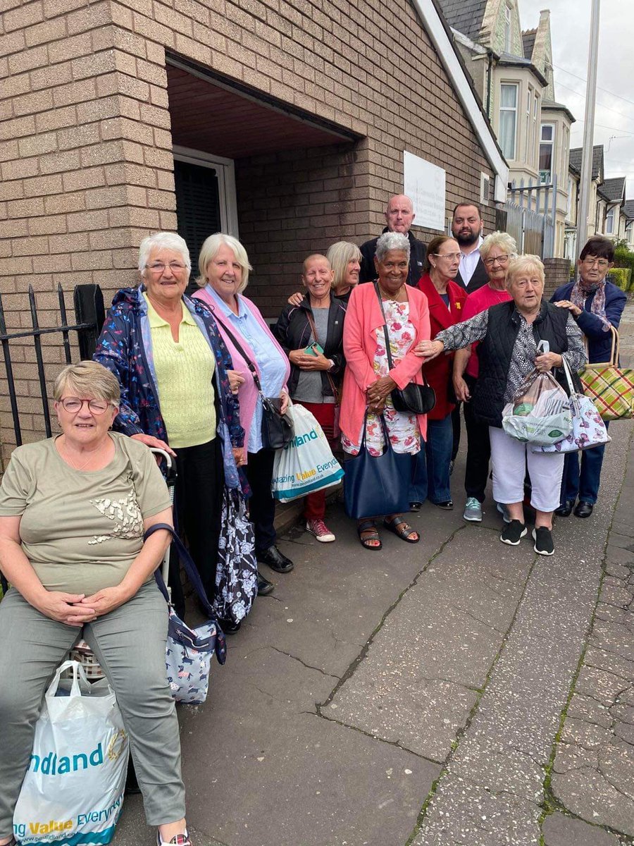 great community day trip to bath with some lovely ladies from moorland community centre 💙 <a href="/CoopFuneralcare/">Co-op Funeralcare</a> <a href="/ejmurray26/">Edward Murray</a> <a href="/Pengy1927/">Michael Pengelly</a> <a href="/Shelly91626829/">Shelly Lewis</a> <a href="/MoorlandSTAR/">Moorland Community</a> <a href="/michellestra/">Michelle Stratton</a> #itswhatwedo #community #connections <a href="/ClareBowman/">Clare Bowman</a>