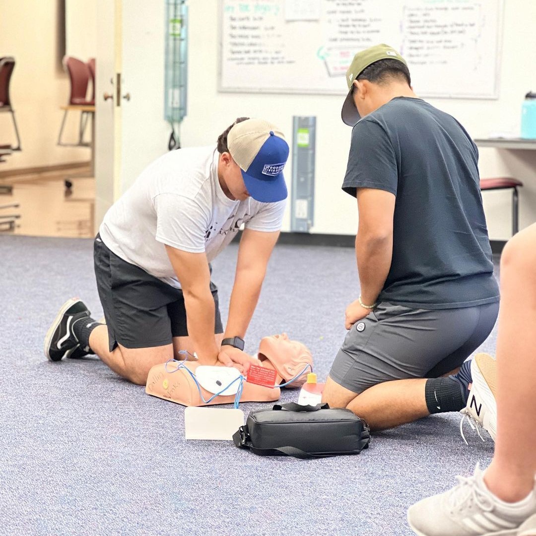 ElMonteUHSD's tweet photo. Congratulations to @ARROYO_Knights, @RosemeadPanther, @SElMonteEagles and @ElMonteLions high Schools Sports Medicine Program students who participated in the District’s inaugural Bootcamp from June 24-26! #inthistogether #emuhsdinspires #ahs #rhs #semhs #emhs #sportmedicine https://t.co/bVMGmKtbWj