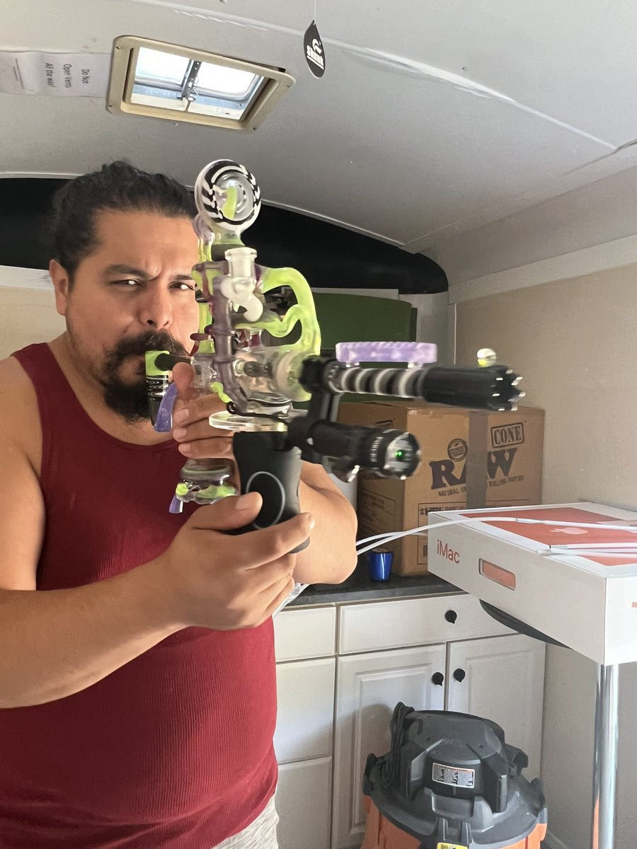 <a href="/NFTGANGBIZ/">NFT Gang</a> Do you even smoke bro !!!!?