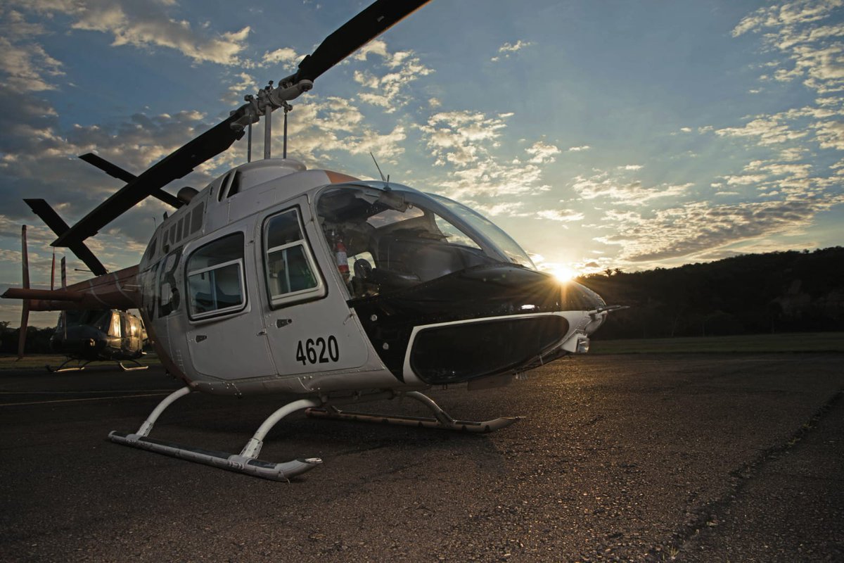 RevistaFAC's tweet photo. #TipAeronáutico
Creek #TH67 llegó en 2016 a la Escuela Internacional de #Helicópteros para las Fuerzas Armadas, con sede en #CACOM4. Arribó en tres versiones para entrenamiento y formación de pilotos: VFR, IFR y la versión A+ con adaptación para vuelos de visión nocturna. https://t.co/CMTgQp6kvm