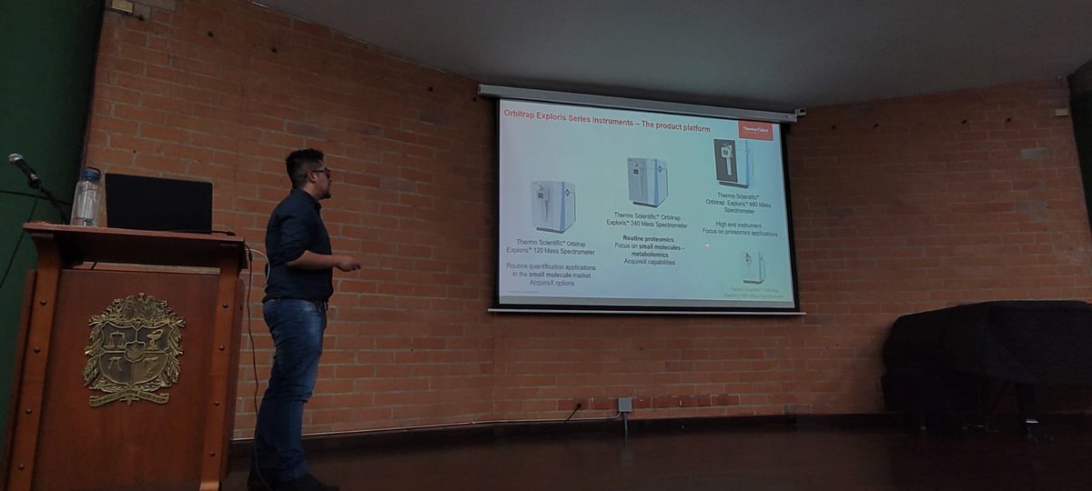MedellinUNAL's tweet photo. En el laboratorio #SISLAB-#UNAL iniciamos entrenamiento en HPLC acoplado a espectrometría de masas con el equipo ORBITRAP EXPLORIS 240®️, con la mayor resolución en este tipo de tecnología en el país y está a disposición de los fines misionales de nuestra comunidad universitaria. https://t.co/cbvbdXz5Wu