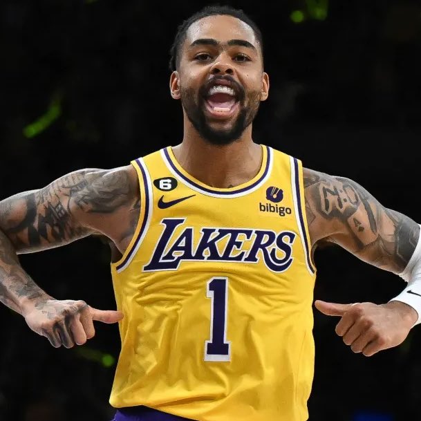 LakeShowYo tweet media