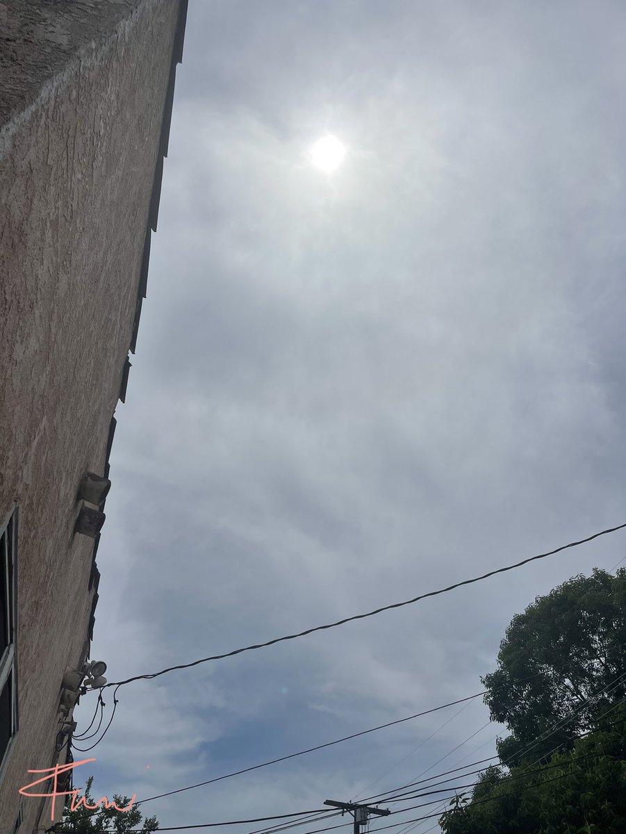 WeatherGirlofLA's tweet image. 2:02 check in. The worst of it seems to have passed. Go back through my past 15 or so post to see the days progression. Follow for the updates. #conspiracytheory #chemtrails #cloudmakers #nasa ⁦@NASAClimate⁩ ⁦@picphysicians⁩ ⁦@mercola⁩ ⁦@DrAseemMalhotra⁩