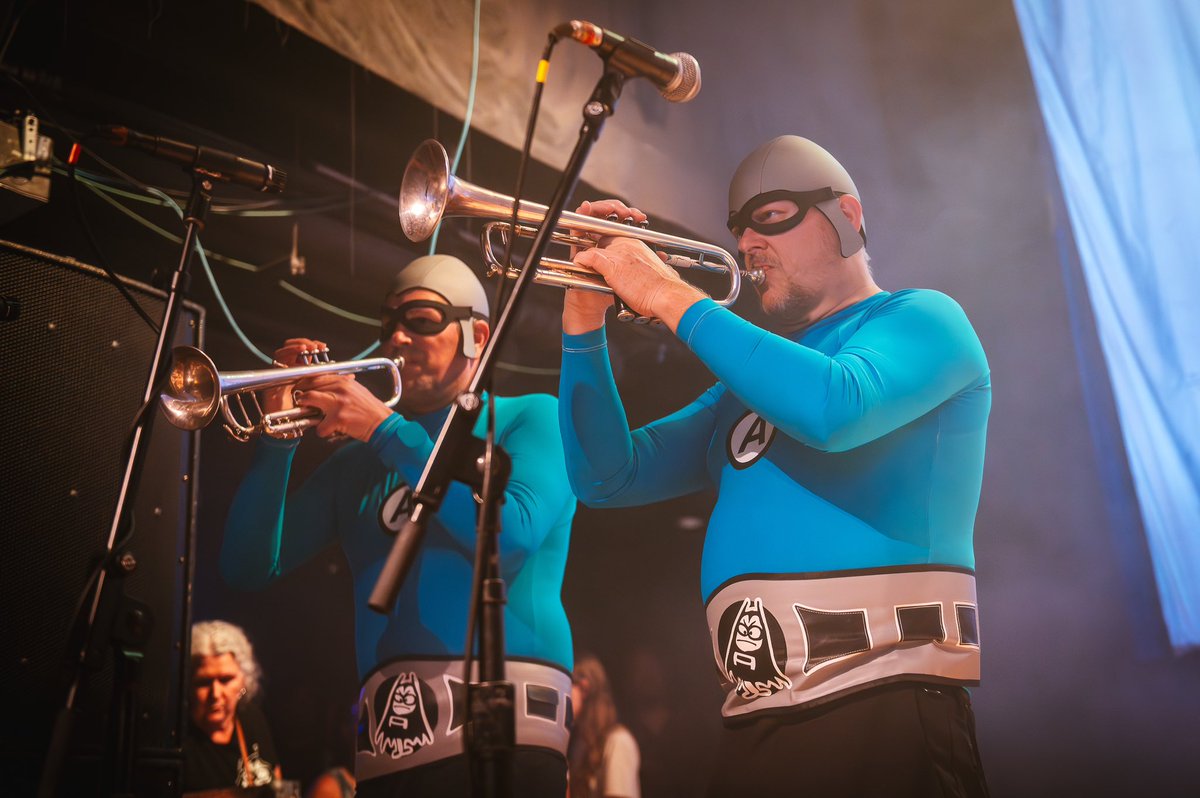 THANK YOU! THANK YOU THANK YOU!!! Thank you to all of you who came out to see us on the Totally Real Summer 2023 Tour!!!! Also a GIGANTIC THANK YOU to our crew and everyone behind the scenes who helped make this tour happen!!!! 

We love you all!!!

📸: <a href="/alexdrumming/">Alex Matthews</a>