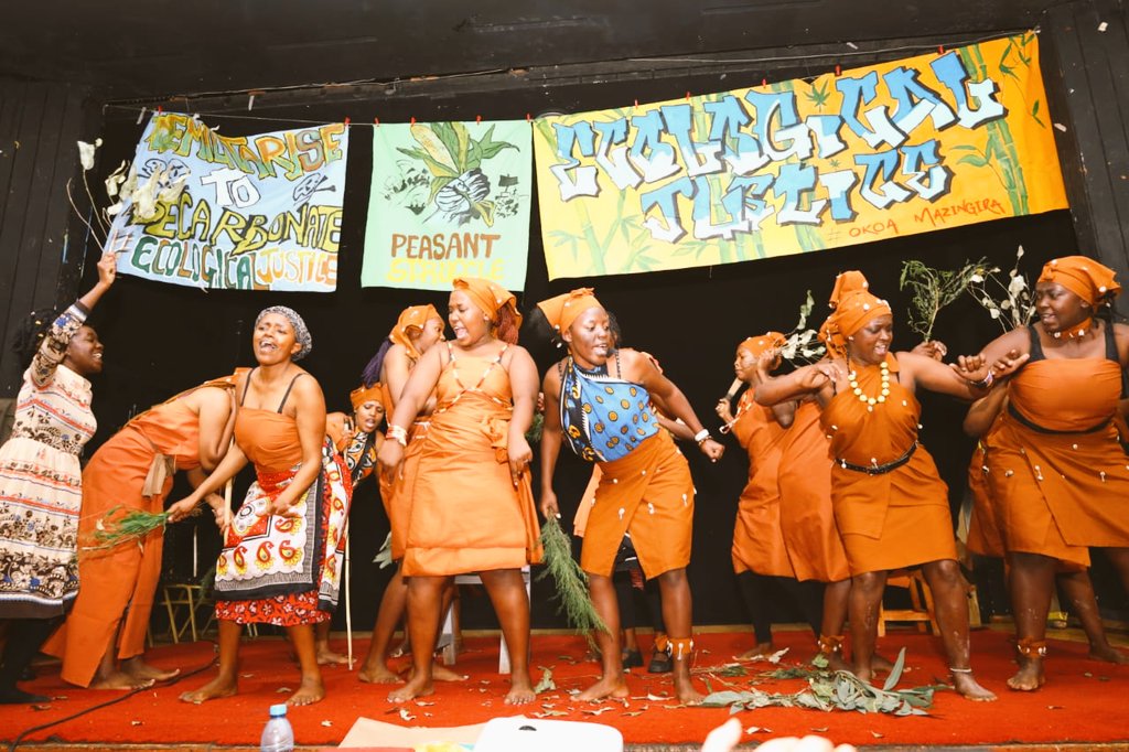 peopletheatre1's tweet photo. We Say to you
We Have Obligation to ourselves,we have obligation to our communities,we have obligation to our Ancestors andwe have obligation to our future.
Our Art Must always be in communion with the people To always reflect our struggle,our people and our collective solutions https://t.co/8AEQrS5C9Q