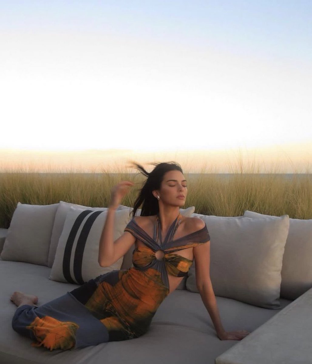 ‏not kendall tweet media