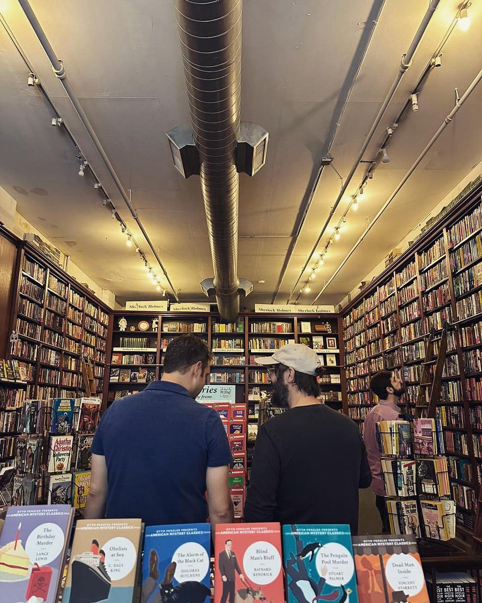 A little day off shopping with top gent John Rapson at the incredible The Mysterious Bookshop. (I got Agatha Christie’s The Murder of Roger Ackroyd per John’s recommendation). 📷: Natalie McQueen ❤️ -JG