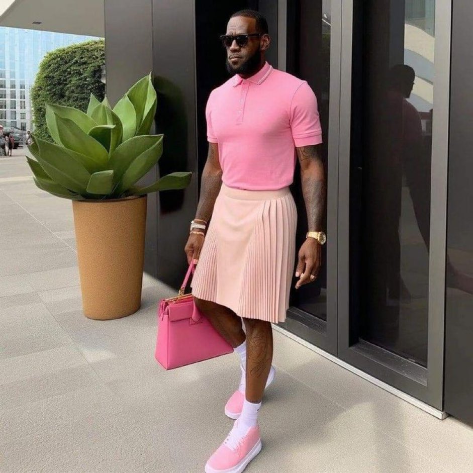 ReturnOfKappy's tweet photo. I believe LeBron James is going through humiliation rituals and sacrifices to get to the next step in the illuminati ladder......
#WeWantAnswers #LeBronJames #NoRoleModel #Creep https://t.co/gqVcsmAeNI