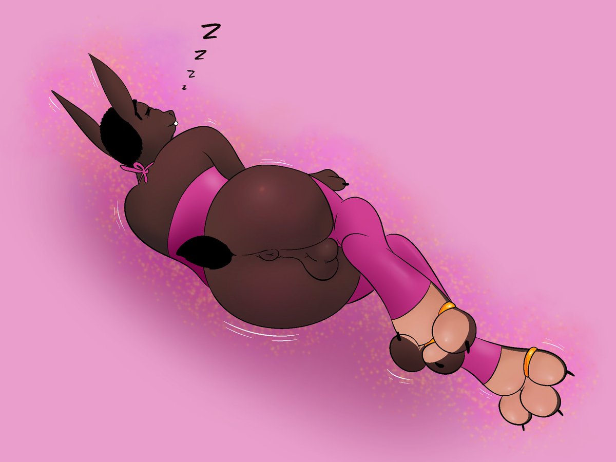 AlvGatorra's tweet photo. You’re not just dreaming, you’re really transforming. Those magical bunnygirl toe-rings really work!

Feat. @Eupheusia https://t.co/baRqjmym9Y