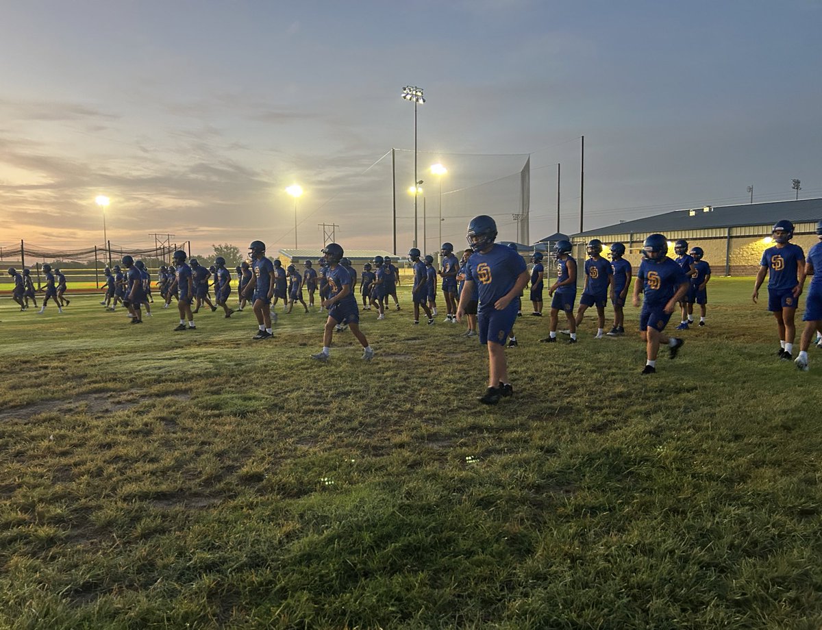 Day 1 of Vaquero Football ✅ Teaching the Fundamentals and X’s and O’s While Preparing our Vaqueros for the future and life after football! #TheVaqueroWay #DLTDGA #AGTG