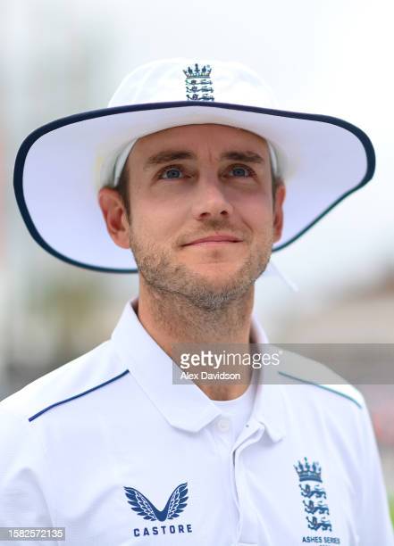 SaniaBroad8's tweet photo. This ending is the new beginning...have a bright future ahead @StuartBroad8 https://t.co/y7lmKLd55B
