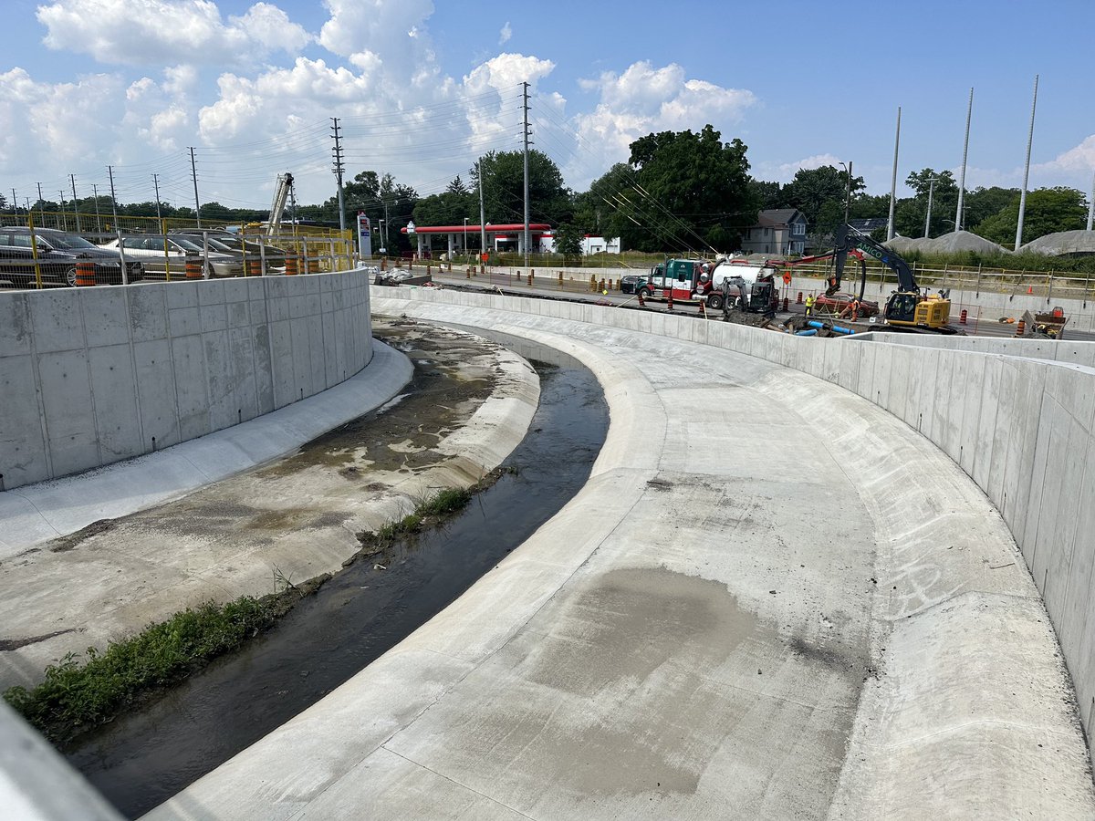 PCSalmon_Trout's tweet photo. @HMcCallionLine If “the concrete portion is a continuation of the naturalized upstream creek channel,” can @HMcCallionLine identify even one feature that was added to make it natural? Sorry, but it looks like you turned this stretch of Mary Fix Creek into a featureless, concrete storm-sewer. https://t.co/mAjaFS5dse