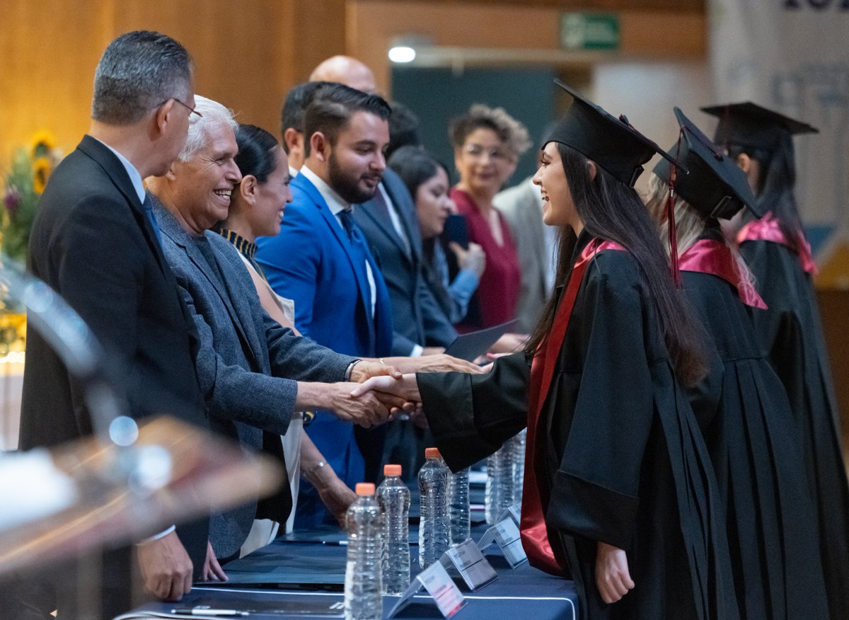 🥳Gracias a nuestras autoridades educativas por acompañarnos en nuestra ceremonia de entrega de #reconocimientos 2023-2024, y felicidades a todos nuestros #egresados por este gran paso, enhorabuena
#estudiantes #ceremonia #educacion <a href="/CulturaAgs/">Instituto Cultural de Aguascalientes</a> <a href="/AdrianRuiz024/">Adrian Ruiz Romo</a>