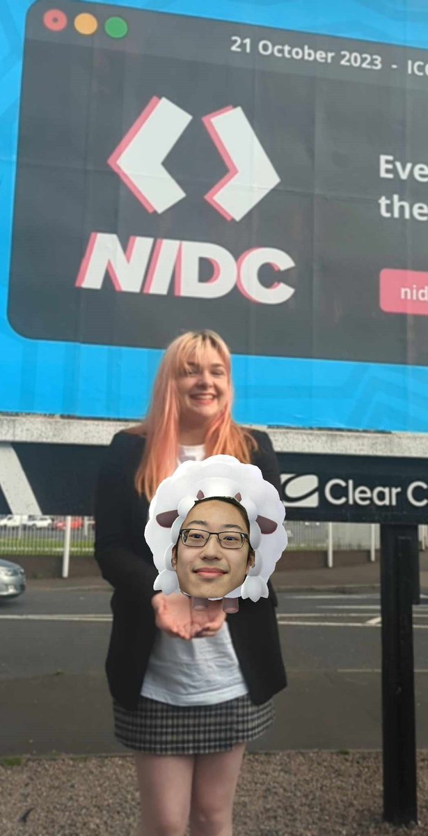 At home right now with no NIDC signs, not stopping me wrong getting my <a href="/NIDevConf/">NIDC</a> banner photo tho 🐑

Special thanks to my house mate for carrying me for the photo
#NIDCSelfie