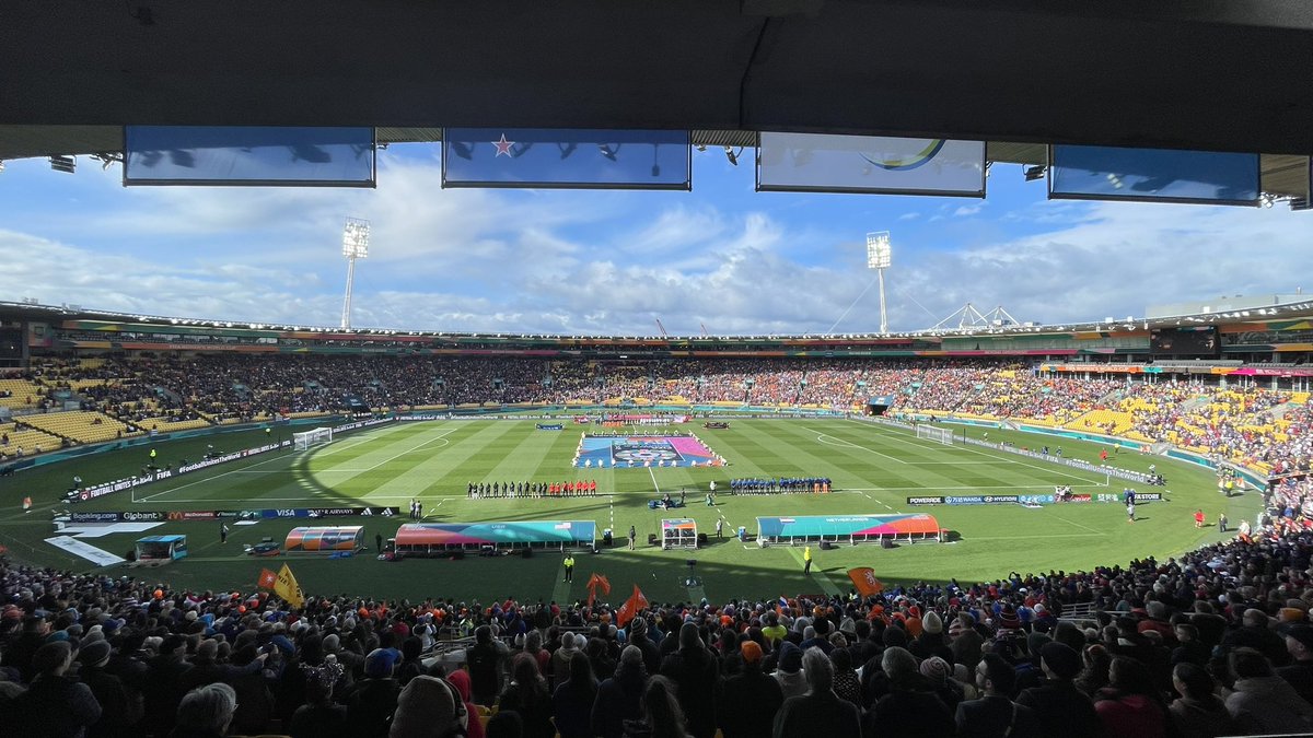 ajbarnold's tweet photo. #FIFAWWC Matchday 1+2 #analystviews
Back at it tonight in Auckland. #alwayspossible #todoesposible #uswnt #BeyondGreatness https://t.co/kUUzK390CT