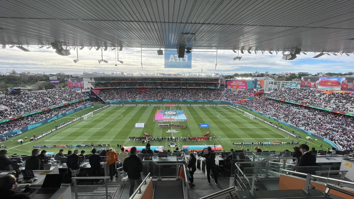 ajbarnold's tweet photo. #FIFAWWC Matchday 1+2 #analystviews
Back at it tonight in Auckland. #alwayspossible #todoesposible #uswnt #BeyondGreatness https://t.co/kUUzK390CT