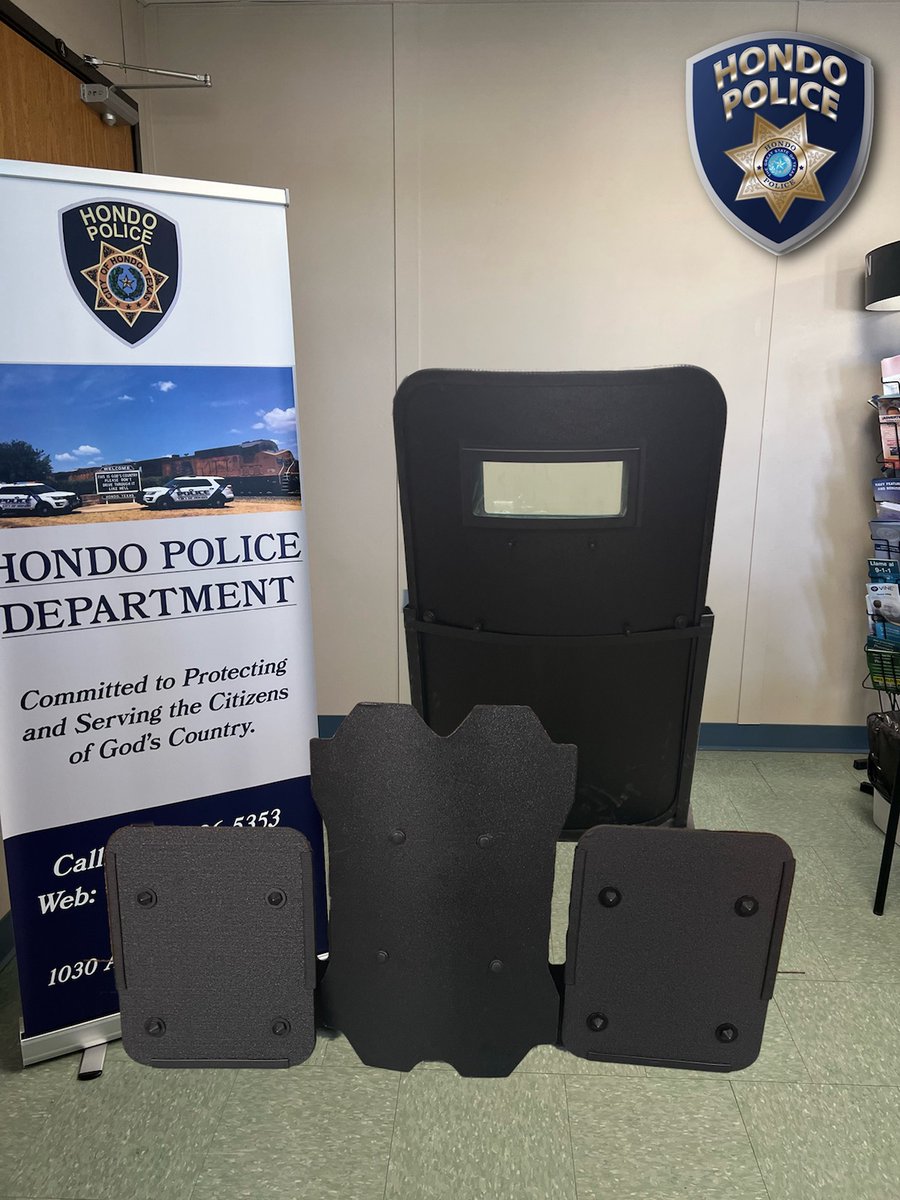 HondoPD's tweet photo. I am excited to announce through grant funds we obtained from the Office of the Governor, the Hondo Police Department is now able to issue every officer with a rifle resistant shield and more importantly able to stage a shield on every Hondo I.S.D. campus.

Chief Soza https://t.co/WQTqlP4qcB