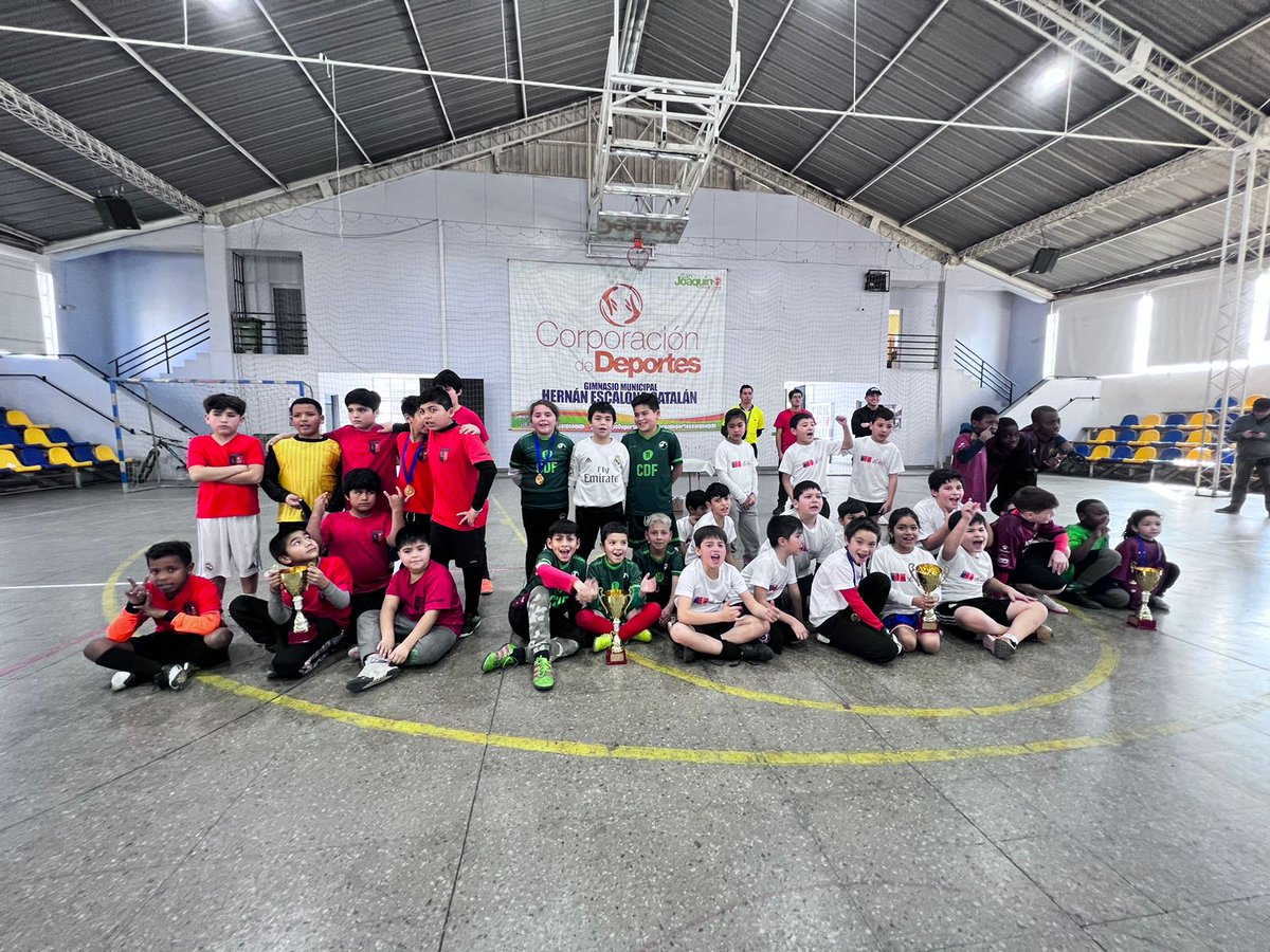 fundacionacdep's tweet photo. II FESTIVAL DE FUTSAL CATEGORÍA SUB 10 SAN JOAQUÍN 2023

El sábado 29 de julio, se realizó el Festival de Futsal San Joaquín 2023 para la categoría Sub 10 Mixta, en el Gimnasio Municipal Hernán Escalona evento q conto con gran exito d participacion de niños, niñas y d publico https://t.co/H9t5g6C8vp