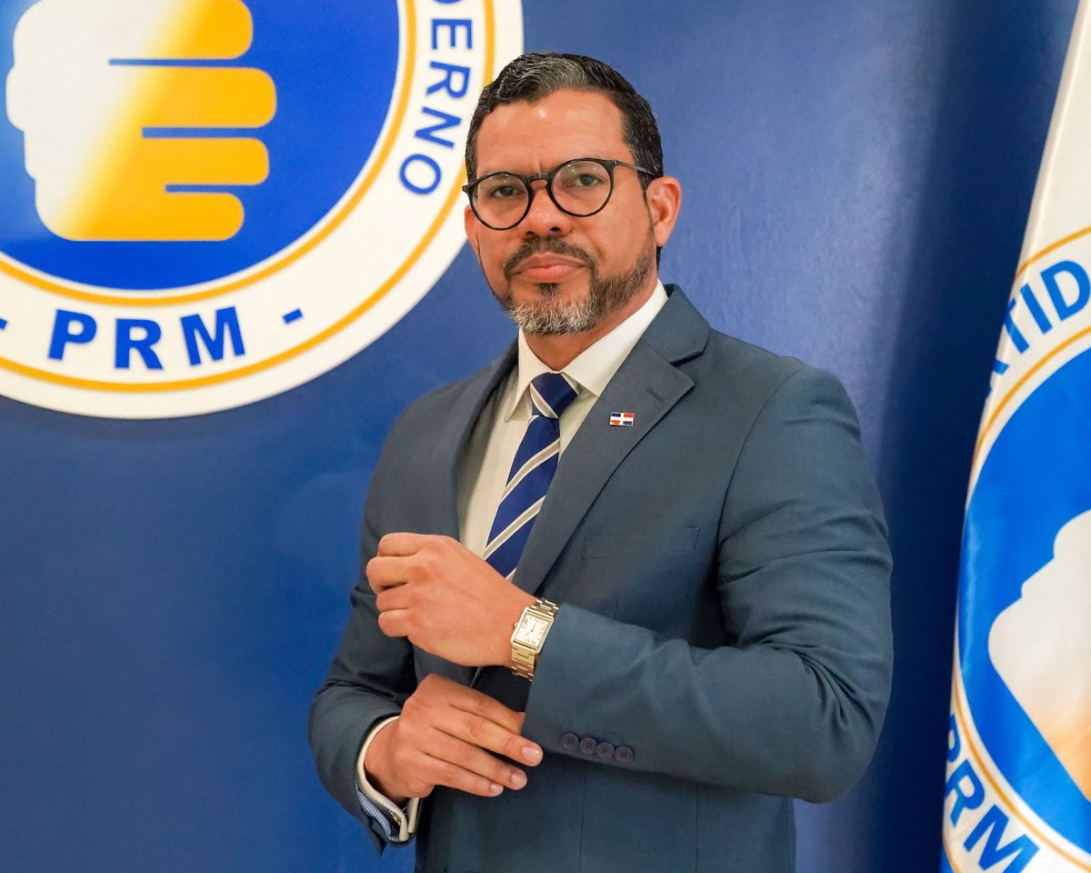 yohanlo's tweet photo. Avancemos Juntos por los Nuevos Tiempos.

#YohanLopez
#PresidenteCARD
#Abogados
#NuevosTiempos
#AvancemosJuntos https://t.co/URibqtJHh9