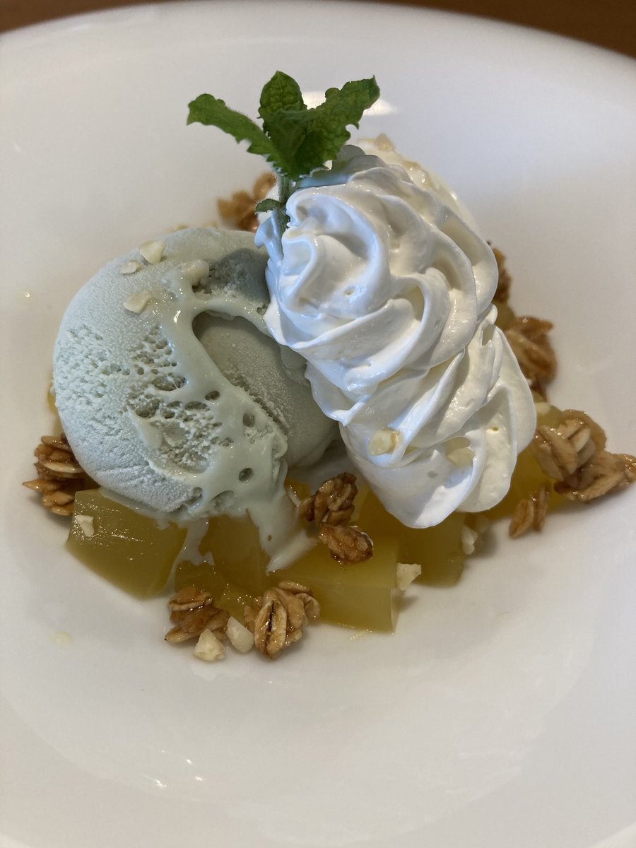 NEOGardenCafe's tweet photo. おすすめデザート3種あります♡
・抹茶のバスクチーズケーキ¥450
・ピスタチオアイスとマンゴーのジュレ¥500
・フローズンわらびもちパフェ¥500
#ランチ
#カフェ
#デザート https://t.co/TPHw52MEty
