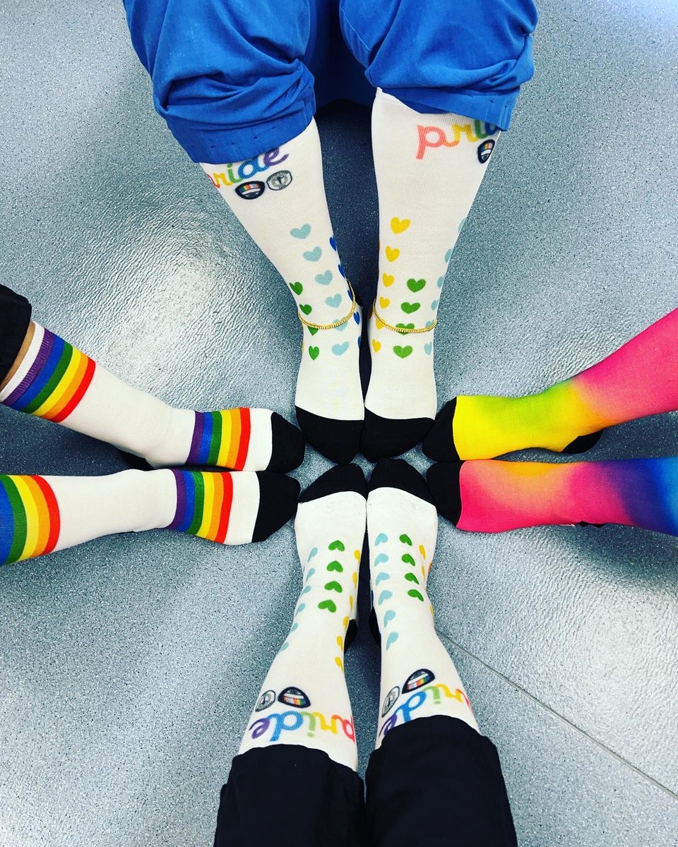 chibaAkiko's tweet photo. Celebrating diversity &amp; supporting inclusiveness with our best foot forward! 🏳️‍🌈💙❤️💜💛💚 ⁦⁦(I could work on my handstand form 😂 ⁦@RosenbergerMd⁩  has an impressive form!) #AWSAOSAPride ⁦@WomenSurgeons⁩ ⁦@OutSurgeons⁩ ⁦ https://t.co/yI3tIPDSTG