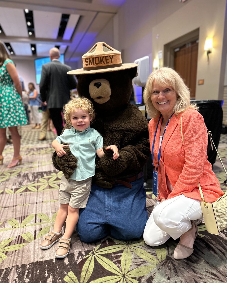 GaTrees's tweet photo. We had the best time at the @GeorgiaForestry's Annual Conference! Thanks to everyone who stopped by our exhibit to visit with us! #letsgrow #myworkingforests #gaforestswork https://t.co/H641HiGyMs