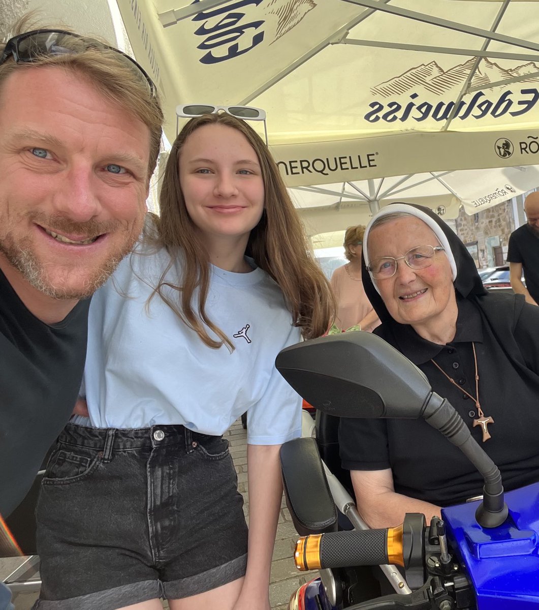 GGboeck's tweet photo. Day-off = family-mega-package😍🤪
Großneffe KONSTANTIN and the rest of the 🇦🇹“gang“ https://t.co/p0GxWEvOS9 encounter with my „Kindergartentante“ Sr.Astrid #klosterkindergarten #waidhofen
+ Kitzhütte MTB🚵♂️ 🚴♂️and Ybbs-jump 🌊🏊♂️ #strandbad #hollenstein https://t.co/8LdWFNRTN1