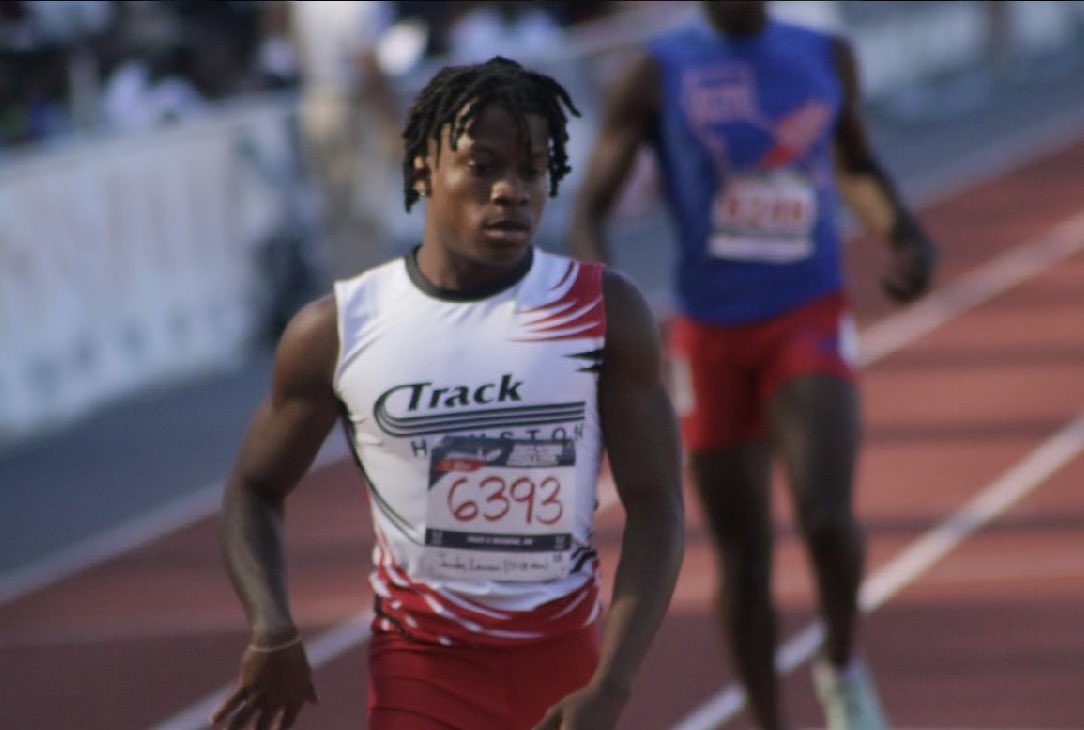 Officially Ending My Junior Year with 400: 47.2, 200: 21.5, 100: 11.0 Much More and Better To Come💤