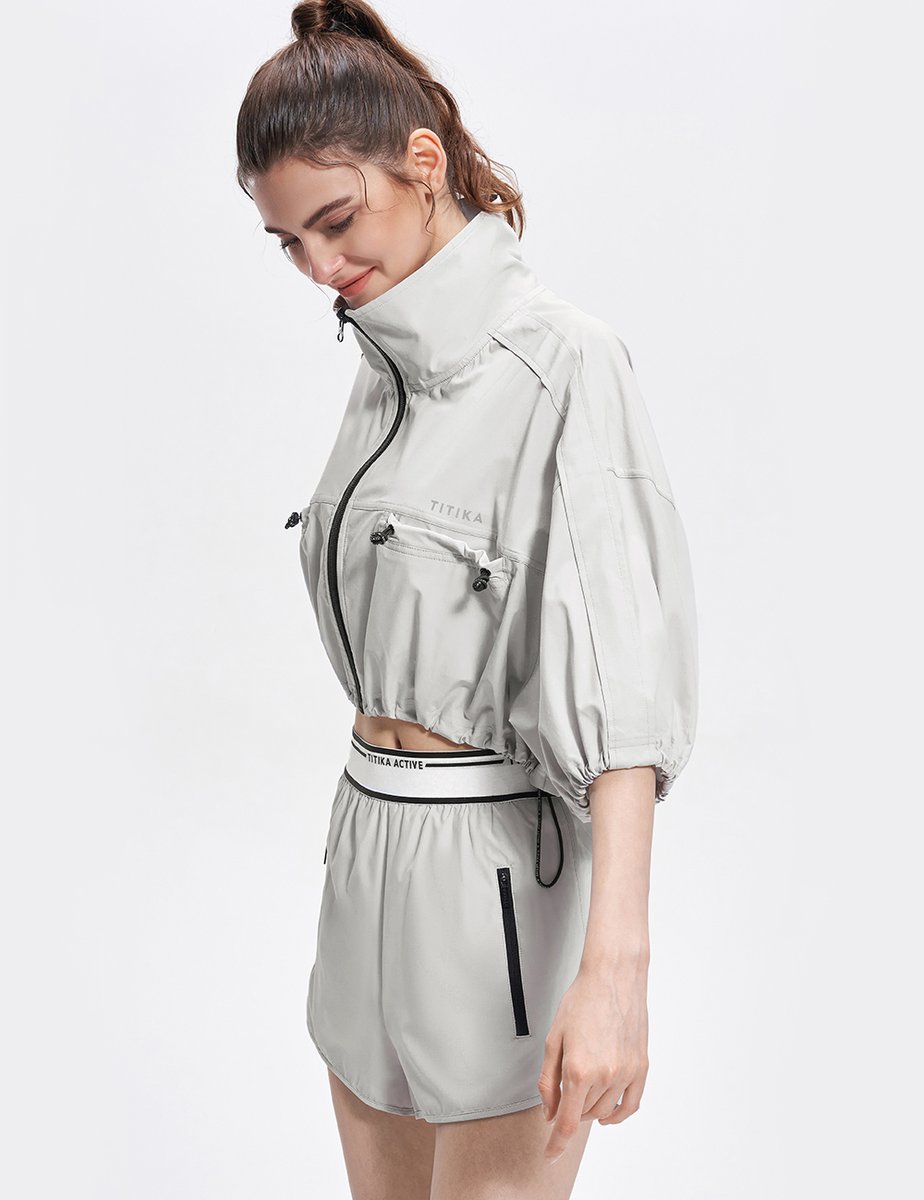 Green and breezy, the perfect short jacket for casual summer adventures. 🌳🌅

#titikaactive #titikaxme #summerjacket