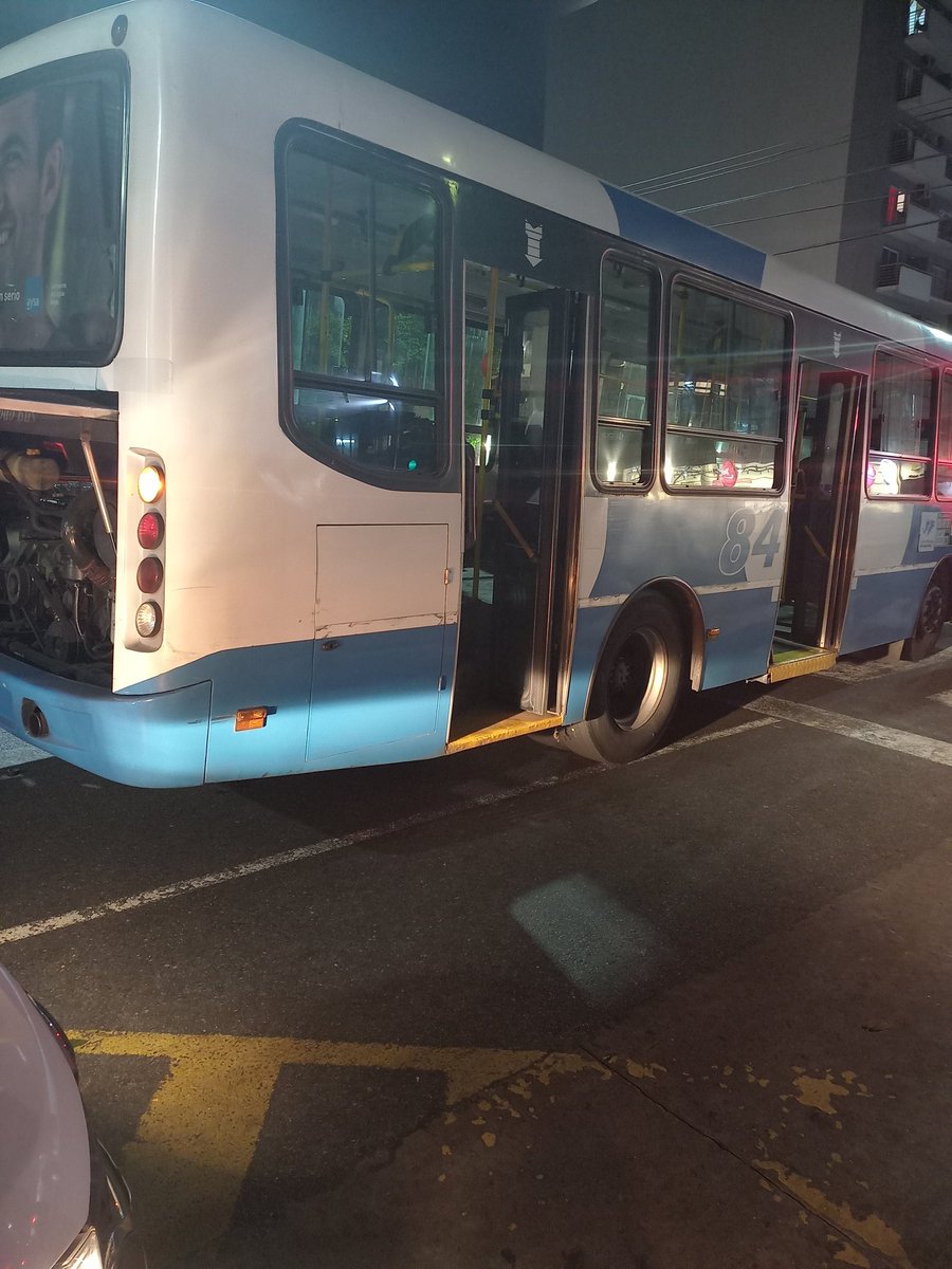 juanmanuel9_'s tweet photo. @CiudadDeBondis #ElQuedadoDelDia #Linea84 interno 9220 en Nazca 1400 https://t.co/4VlGlRFPD5