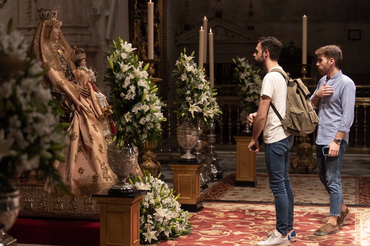 VirgenDeReyes's tweet photo. 🟦 Agosto, el mes de la Virgen de los Reyes 

🙏 'Intercede por nosotros' 

📷 @manueljrrechi
 📷 @JavierComasR

#775SanFernando #VirgendelosReyes23 https://t.co/sd0QsEGQNW