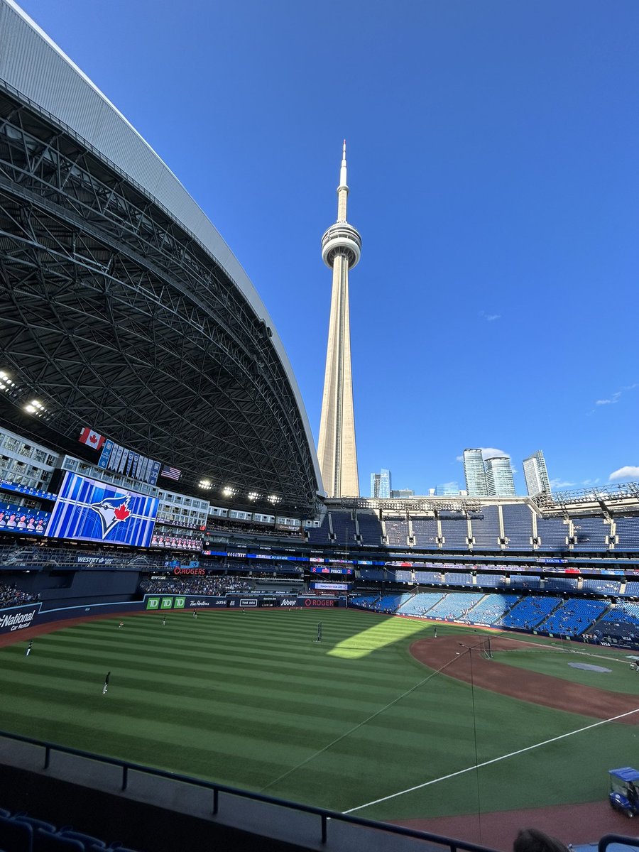 wtrigg's tweet photo. @BlueJays beautiful stadium! Visiting from @AbingdonHockey! https://t.co/Af5zsxeBYh