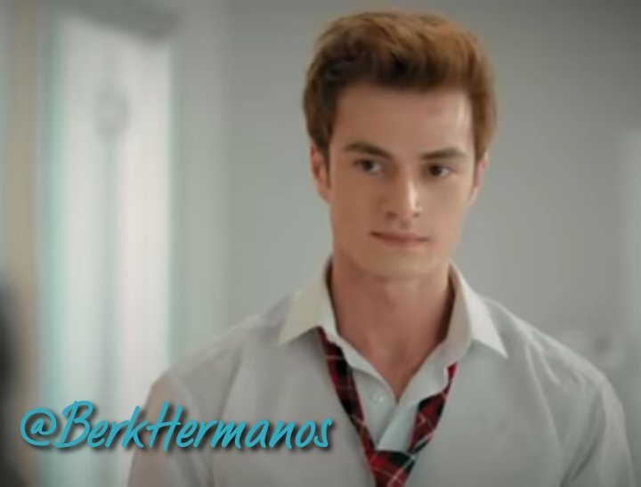 BerkHermanos's tweet photo. #Hermanos31Jul #Ayber no eres un ser humano @_TolgaHermanos seguro no te preocupes seguro... https://t.co/CEf5VF6RLm