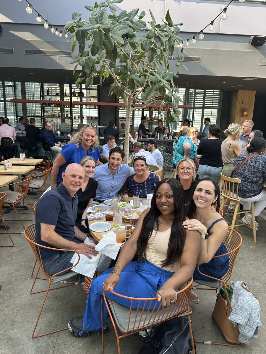 lhorodyskimd's tweet photo. Wild to be done with fellowship @TempleUrology. It was an awesome year with amazing people! https://t.co/YbmWbSW55I