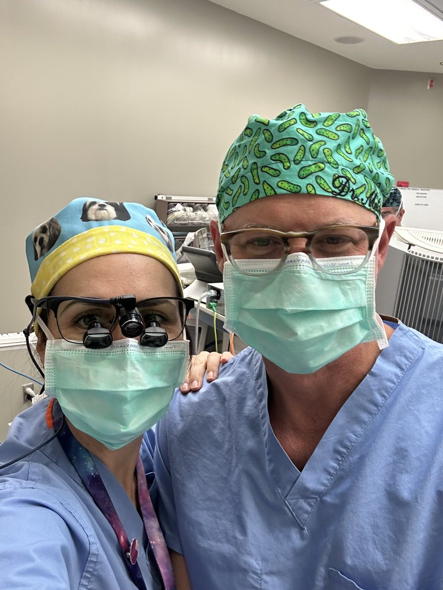 lhorodyskimd's tweet photo. Wild to be done with fellowship @TempleUrology. It was an awesome year with amazing people! https://t.co/YbmWbSW55I