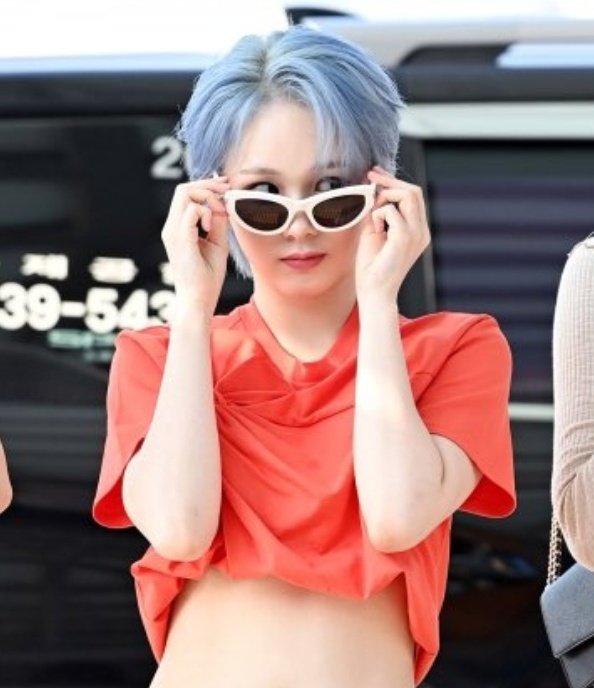 Carameru_dani's tweet photo. shes gonna collect so many new fans this comeback look at her https://t.co/7aBH0DPgyJ