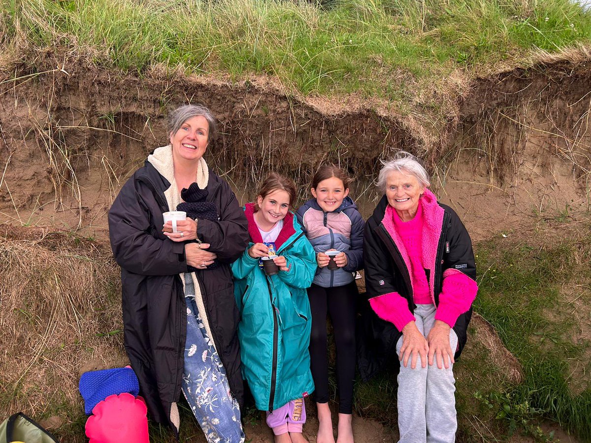 jobfairyni's tweet photo. Blessed with the best bunch of ladies #seaswimming  #swillyseals #ludden  #donegal it even dried up for our moonlight swim 🌕 https://t.co/stg1NPDmHp