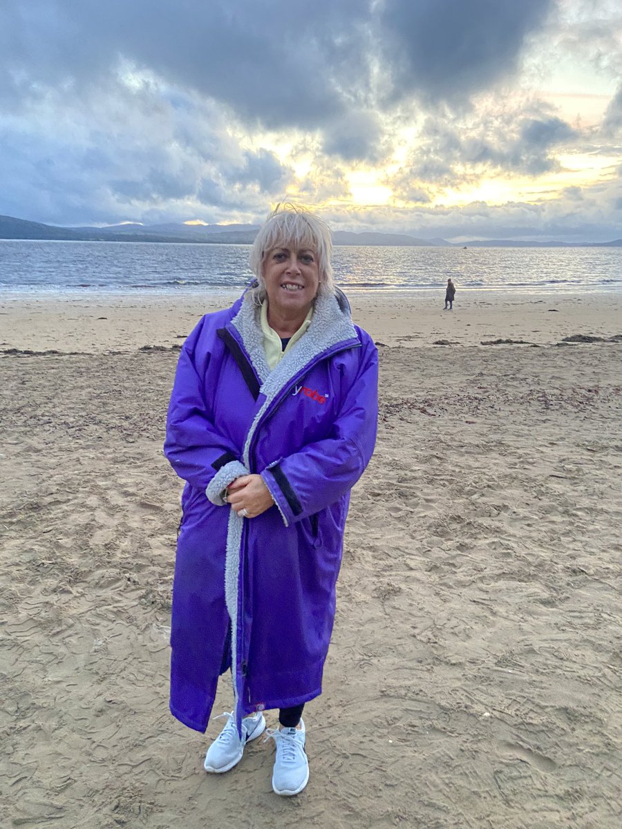 jobfairyni's tweet photo. Blessed with the best bunch of ladies #seaswimming  #swillyseals #ludden  #donegal it even dried up for our moonlight swim 🌕 https://t.co/stg1NPDmHp