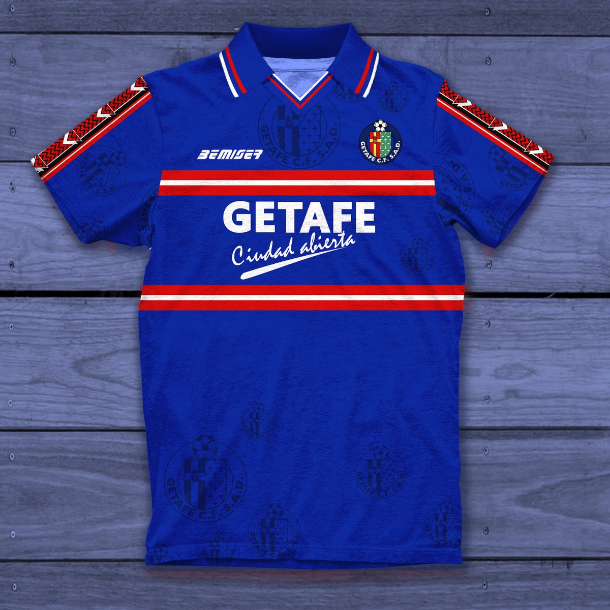 FutbolRetroESP's tweet photo. Getafe 1988 Camiseta 1ª equipación, ya disponible en https://t.co/YFeSxoT2eH, a un precio de €36.99.              Envío gratis dentro de España      
 
https://t.co/9b6Bf4zoGI

RT y enviamos un DM para recibir un código de descuento del 10% para usar con tu orden https://t.co/ghtLqWWK8q