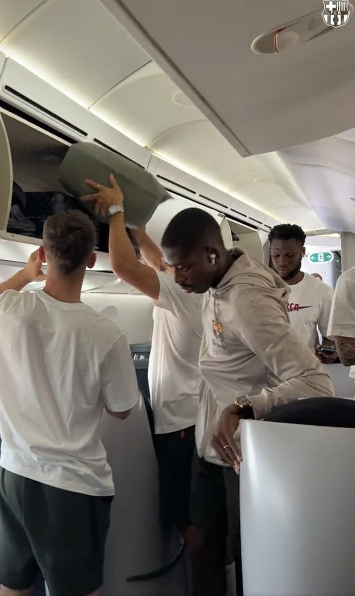 barcacentre's tweet photo. ๐จ๐จ๐จ Dembรฉlรฉ is indeed on the plane to Las Vegas! @FCBarcelona https://t.co/XPi2kACgxc