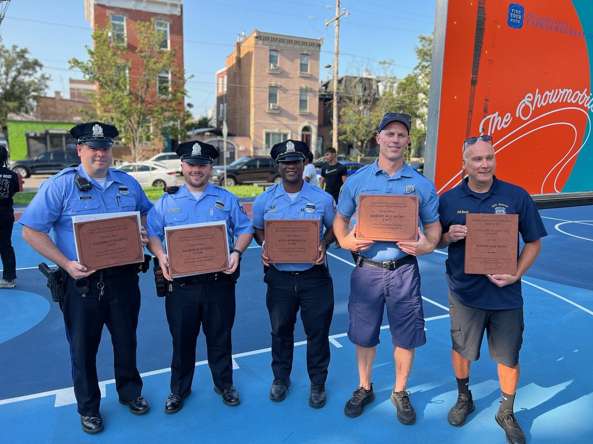 PPDFrankVanore's tweet photo. Philly National Night Out Kickoff-Norris Square Park. Townwatch Awards Thank you, Anthony Murphy #NationalNightOut @PhillyPolice https://t.co/1i3b2rQJrd