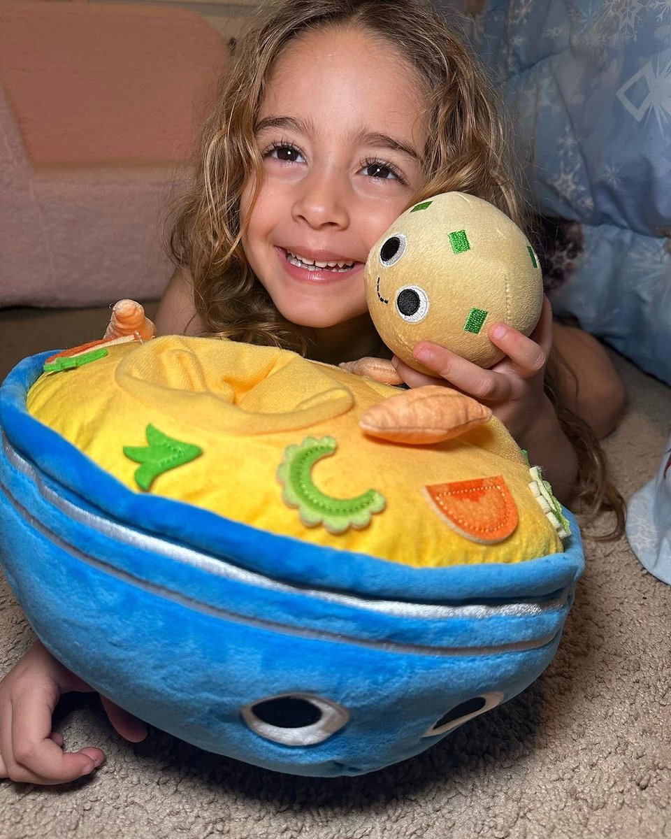 Yummy_World's tweet image. Moshe Matzo Ball Soup on a Monday? Yes, please! This soup-er fun plush is just what the Dr. ordered to get rid of those Monday blues! 

📸 @crescendonadisney (IG)

#plushie #plushcollection