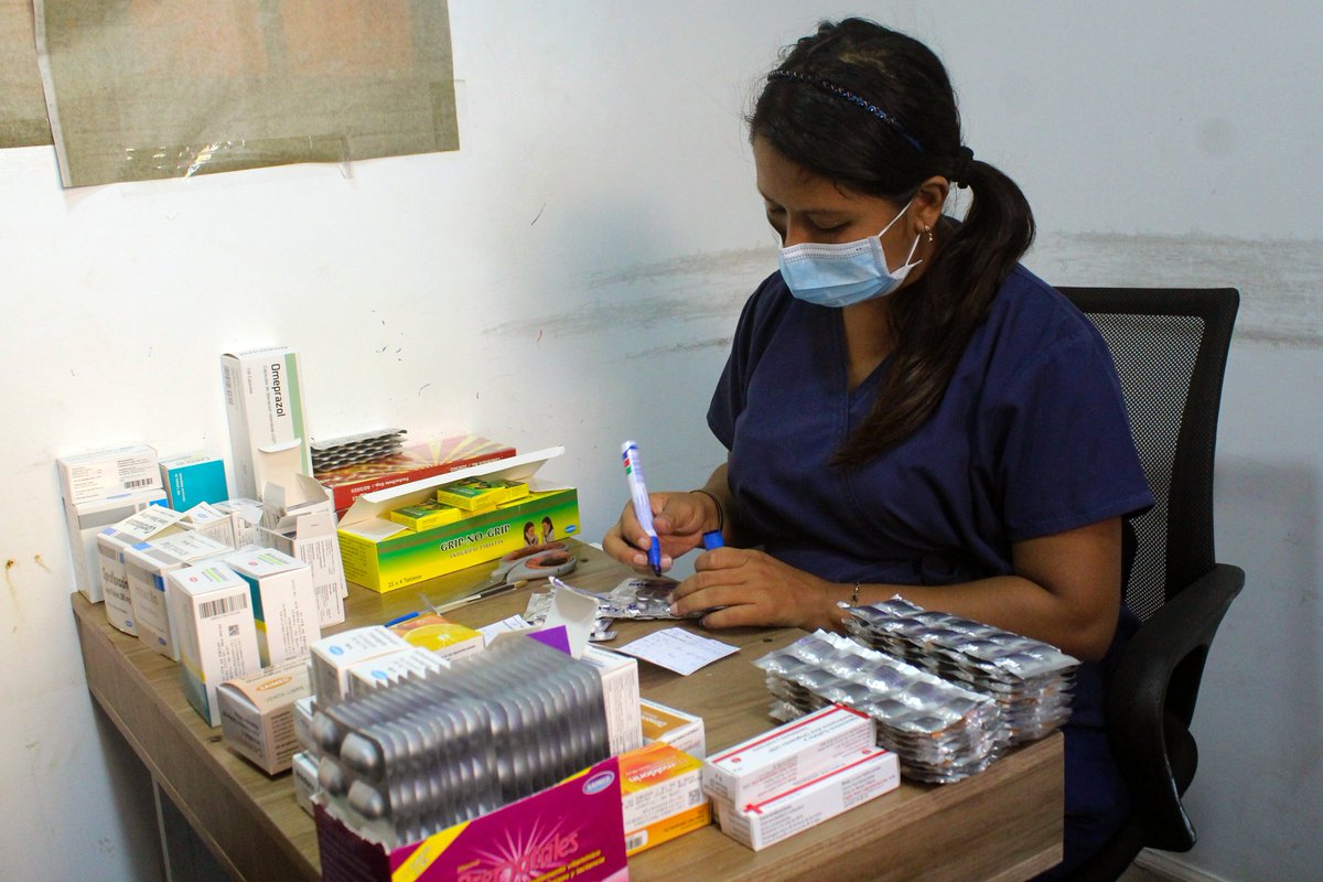 AlcaldiaSN_'s tweet photo. MAS DE 160 PERSONAS ATENDIDAS EN NAHULINGO
Desde muy temprano los vecinos de #Nahulingo se acercaron para recibir atención médica y medicamentos gratuitos, gracias a la Clínica Móvil Municipal que está beneficiando a las personas de dicho lugar. https://t.co/2gSDQONUSU
