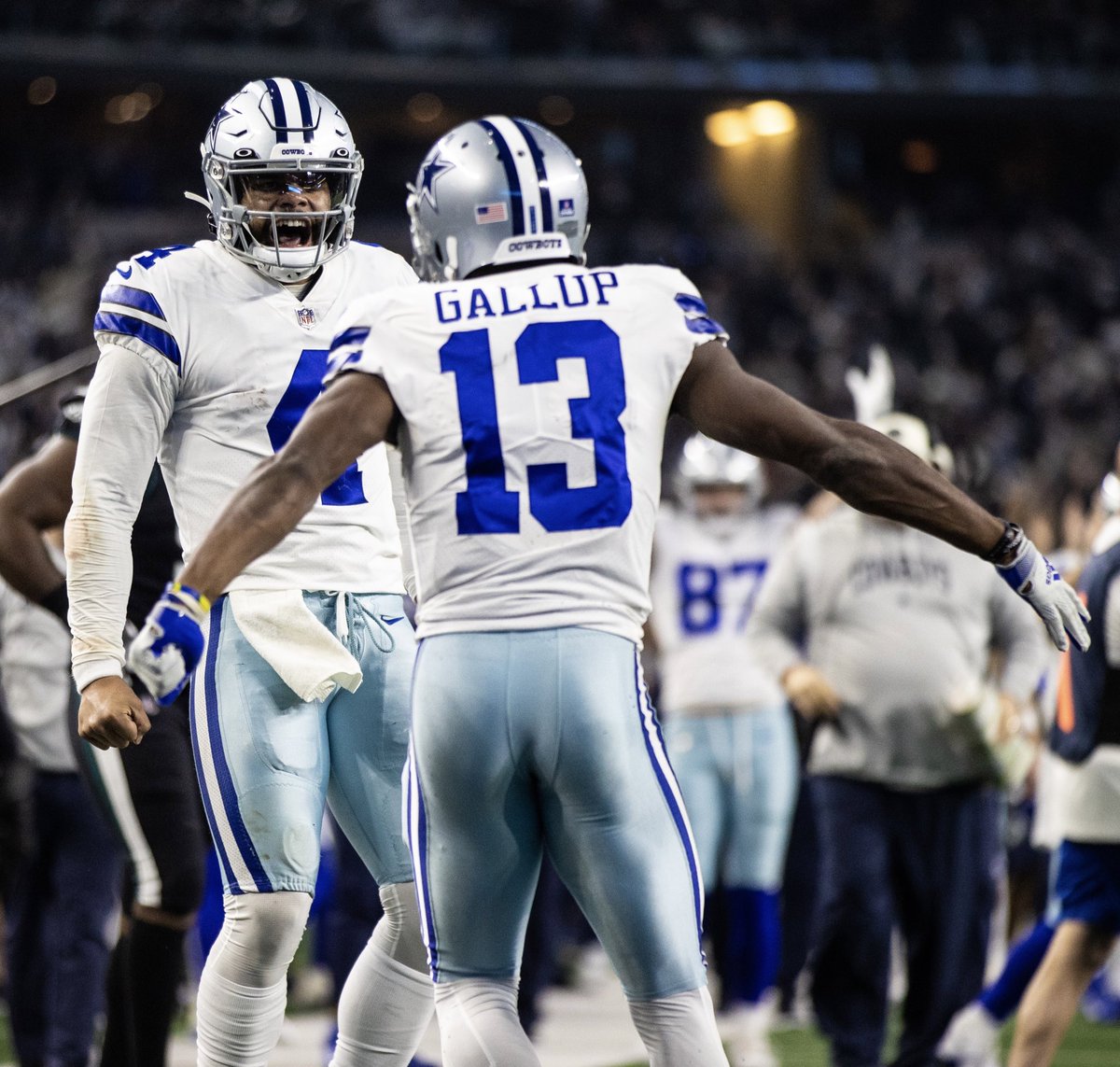 dallascowboys's tweet photo. Love to see it! 

@dak x @michael13gallup 

#CowboysCamp | @AmericanAir https://t.co/KTiUn1m2H1