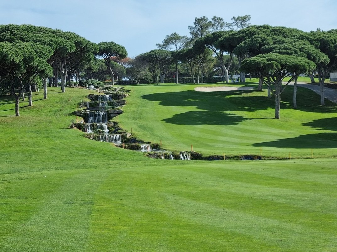 kingrib's tweet photo. @golfcourses101 @vale_do_lobo https://t.co/BuC6WrNpXR