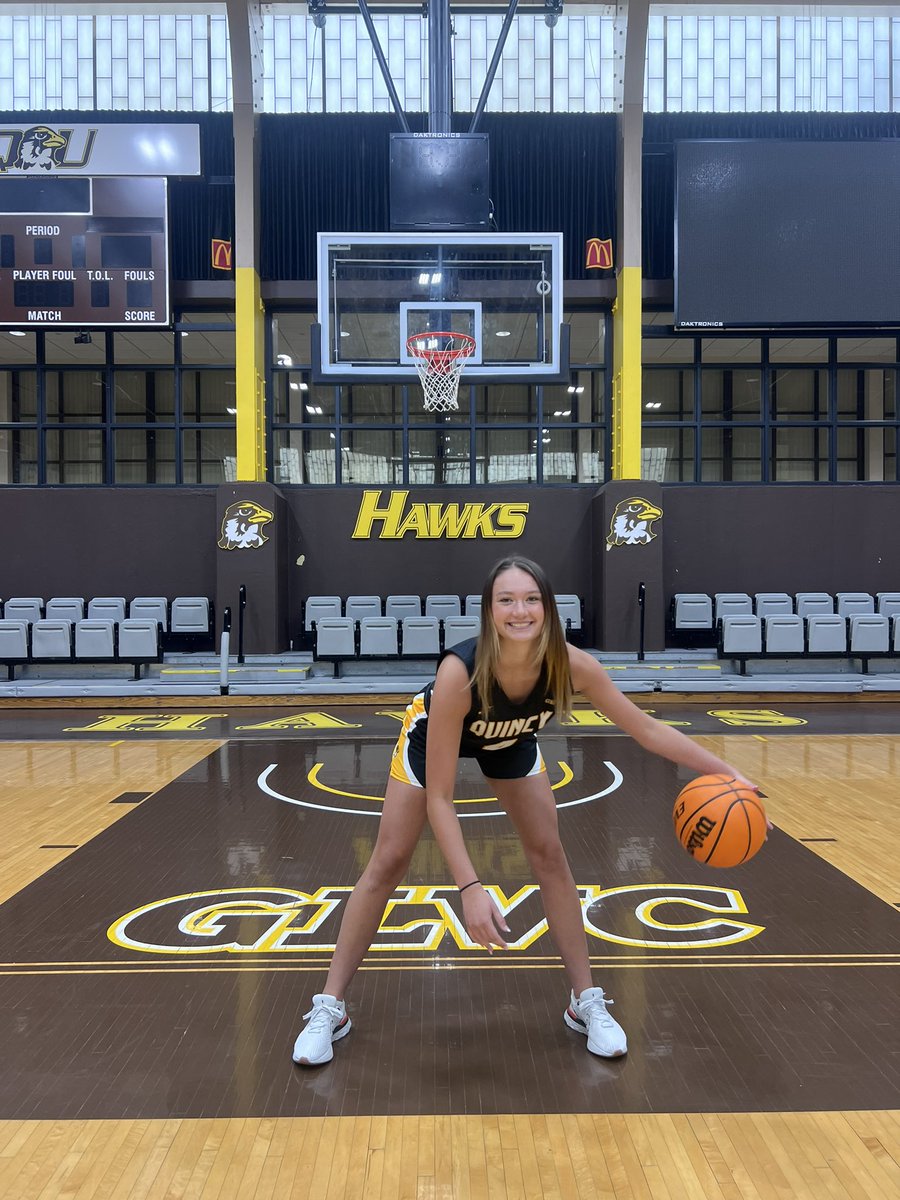 SydneyComp42's tweet image. After a great visit and a fantastic conversation with @boyd_courtney and her coaching staff, i am beyond excited and humbled to receive a scholarship offer  to play basketball at @QUHawksWBB #GOHAWKS!!!!! @AllenMaltsberg1  @CoachStuart15 @SieversShann @greglogs @MissouriPhenom