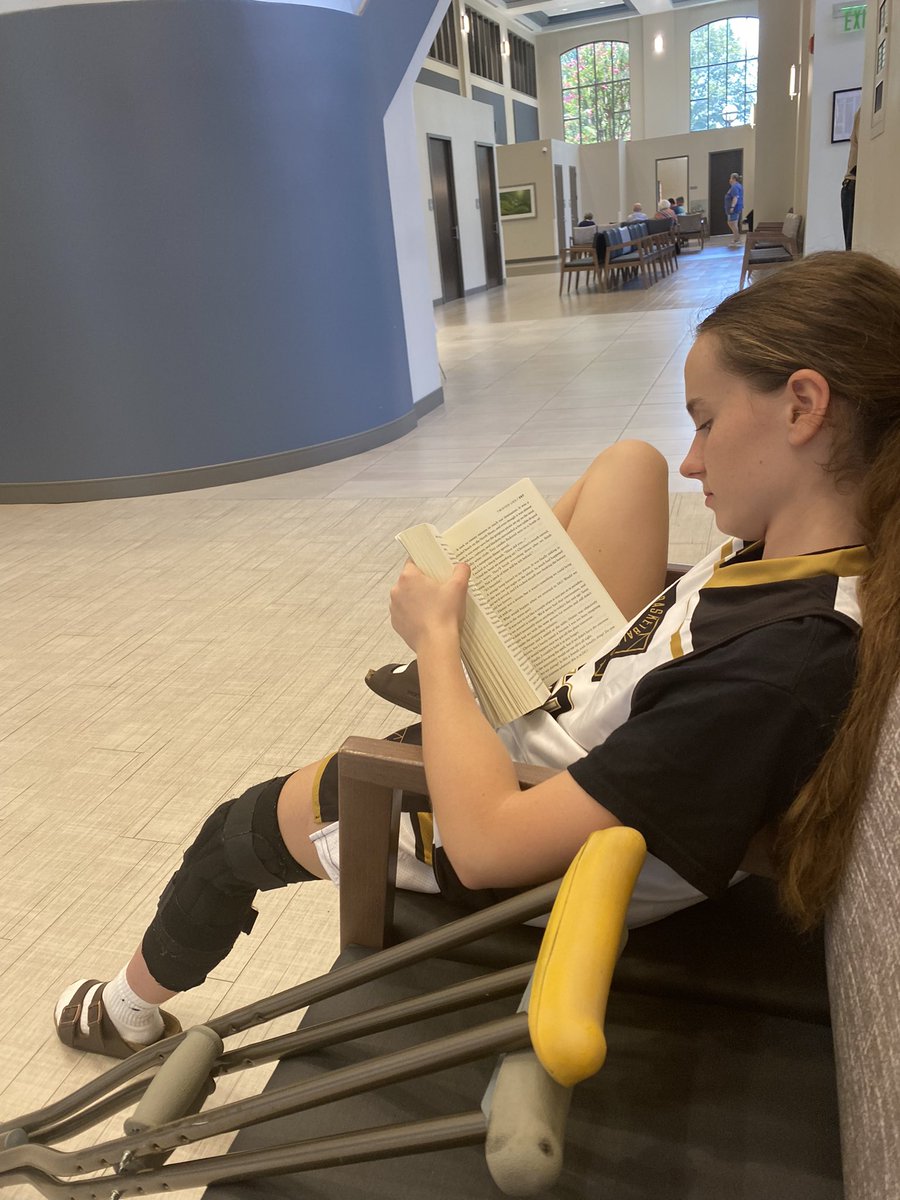 coachwilde's tweet photo. Zo had a great weekend at the #CBBAcademy even though it got cut short w/injury (same knee) she was still able to get a lot out of the program while supporting her team π πππͺ#talkandtouch https://t.co/XYOPvRR3XQ