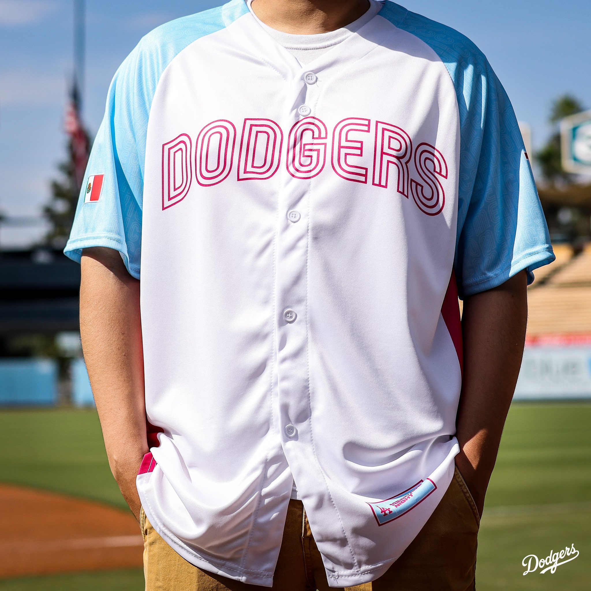 Los Angeles Dodgers on X: These jerseys. 🔥 Join us at Dodger Stadium on  8/15 for Mexican Heritage Night presented by Advance Auto! Get this  exclusive jersey when you purchase a ticket